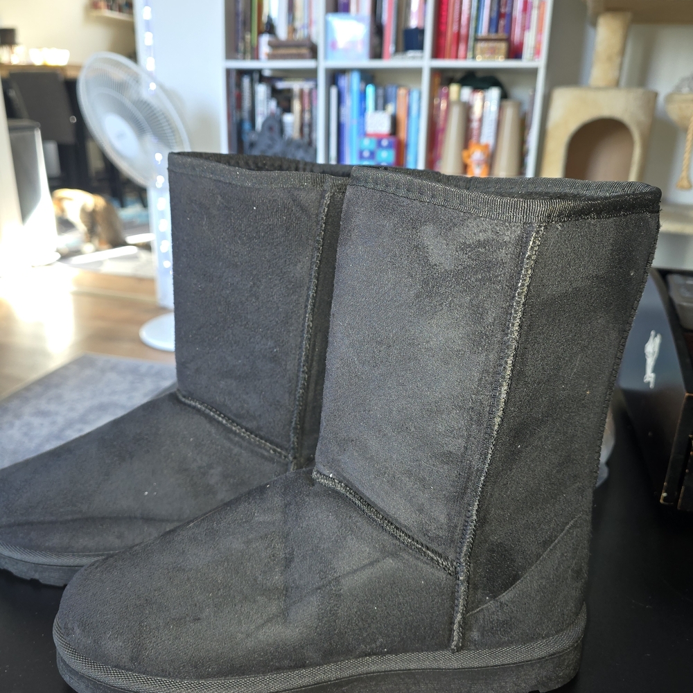 Black Suede Boots Brand New ..size 10.5